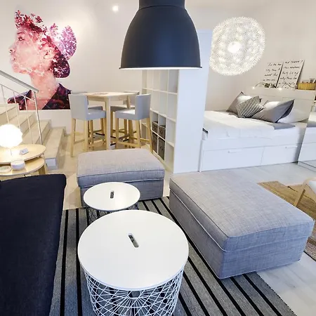 Bastova, Stela & Mia Apartment