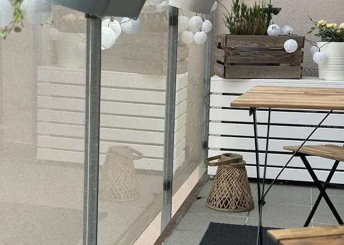 Bastova, Stela & Mia Lägenhet