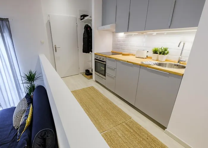 Bastova, Stela & Mia 布拉迪斯拉发