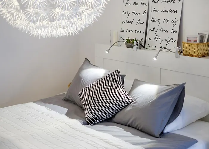 Bastova, Stela & Mia *