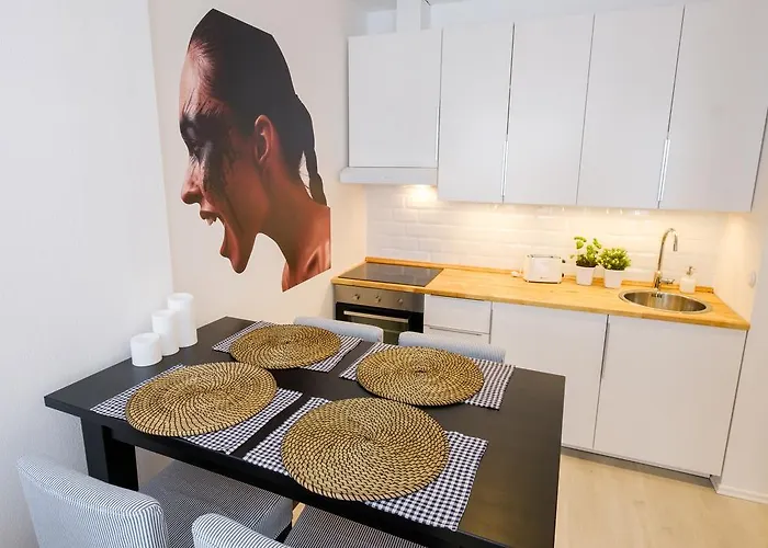 Bastova, Stela & Mia *