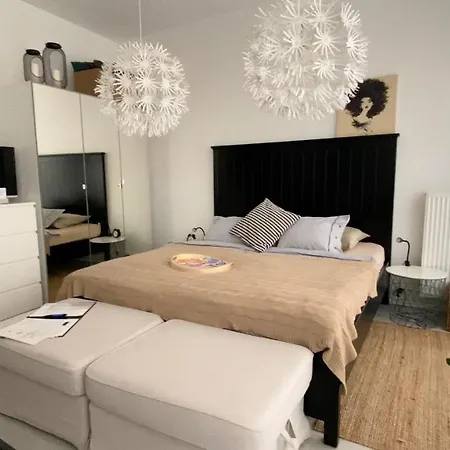 Bastova, Stela & Mia * Pressburg