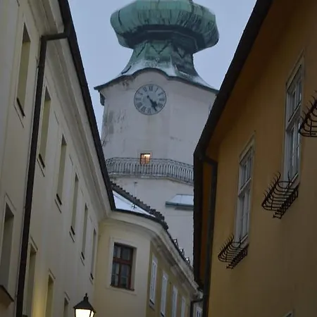 Bastova, Stela & Mia