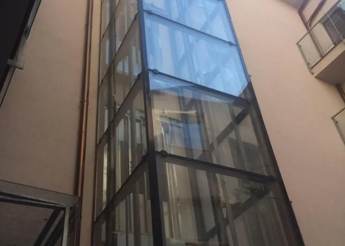 Bastova, Stela & Mia 브라티슬라바